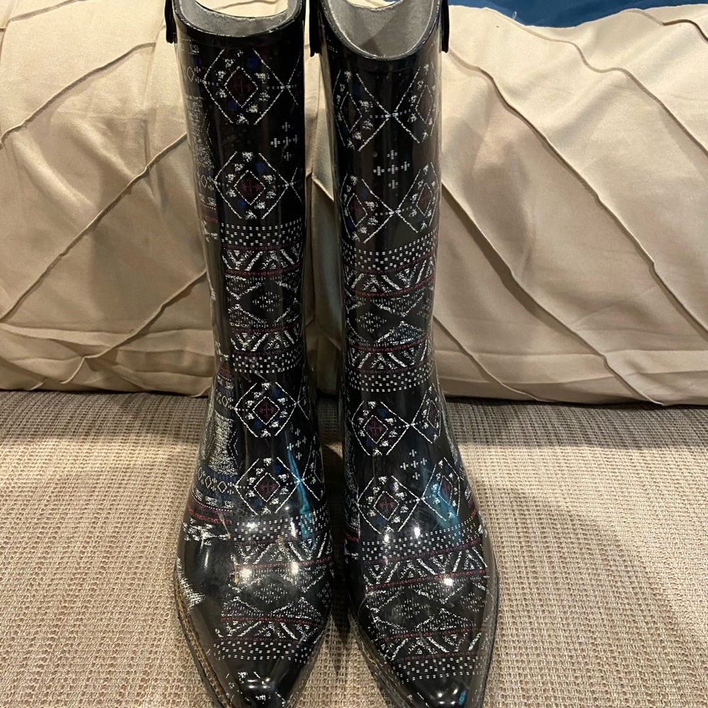 Cowboy boot style rain boots
